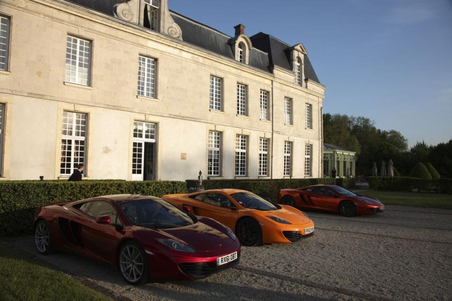  McLaren MP4-12C 2012 года  (фото 12 из 129)